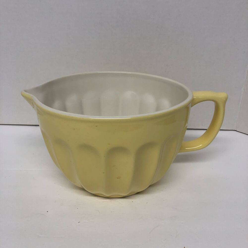 Authentic Kitchen Yellow Melamine Mixing Batter Bowl with Handle